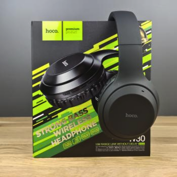 Close up view of hoco Bass Wireless Headphone on top of hoco package 